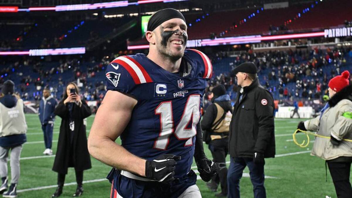  Jan 11, 2026; Foxborough, MA, USA;New England Patriots linebacker Robert Spillane (14) jogs off the field after defeating the Los Angeles Chargers in an AFC Wild Card Round game at Gillette Stadium. Mandatory Credit: Eric Canha-Imagn Images | Eric Canha-Imagn Images 