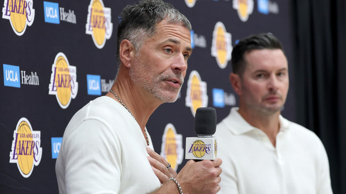 Lakers' new era opens with a thanks for the LeBron James era