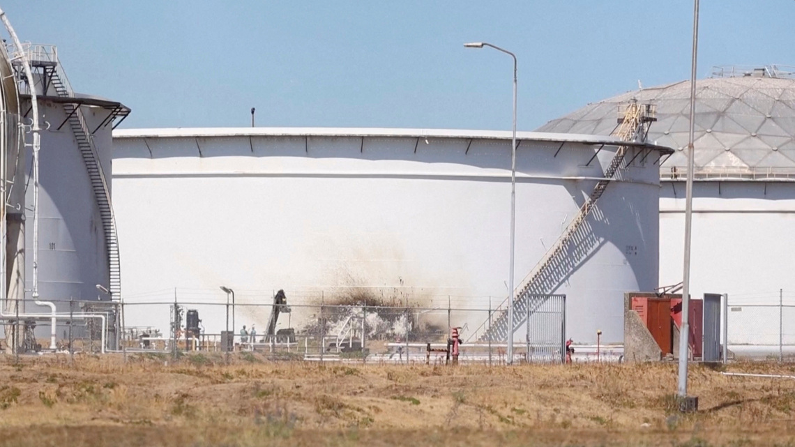 Blast at Rotterdam port energy facility kills one person 