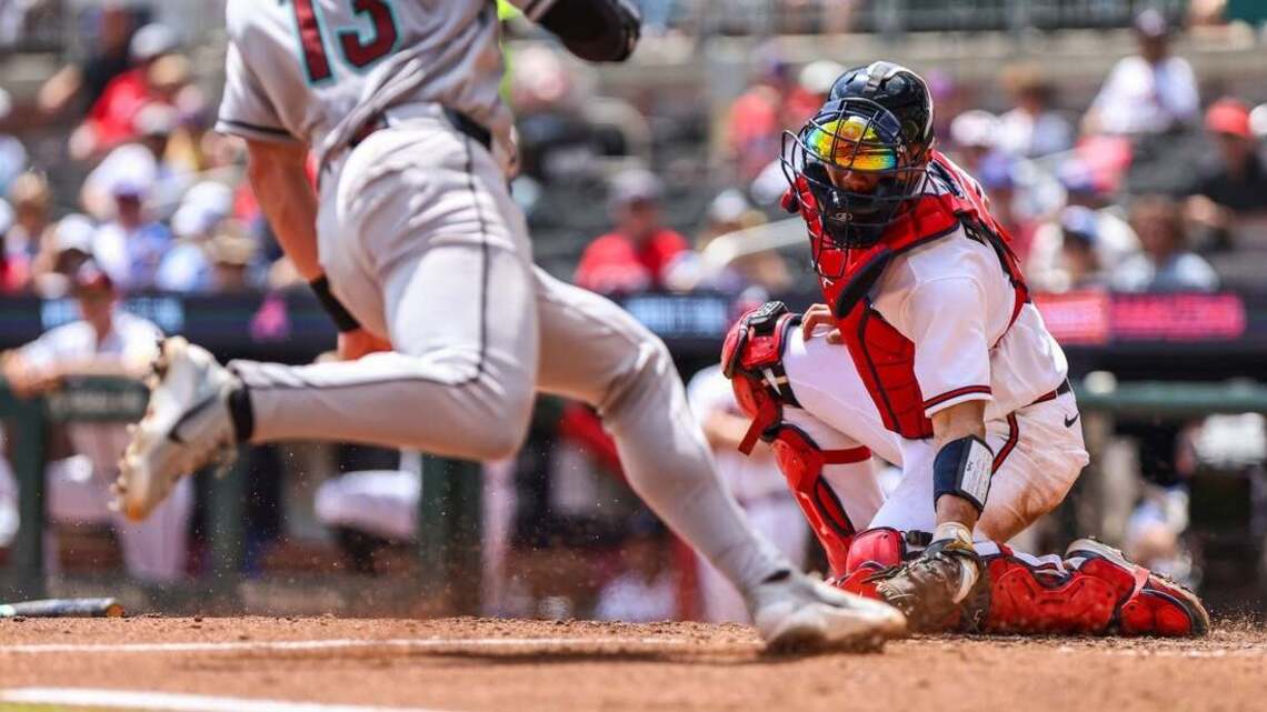 Matt Olson's 3-run HR boosts Braves, denies D-backs sweep 