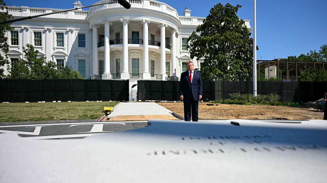 Trump tries to shrug off opponents' rush to define him as lame duck 