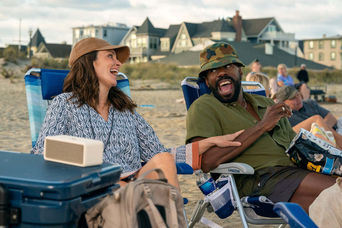 Tina Fey as Kate and Colman Domingo as Danny in "The Four Seasons."