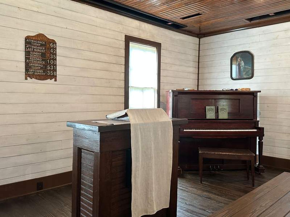  The church where Elvis attended as a child. Photo credit: Robin O’Neal Smith 