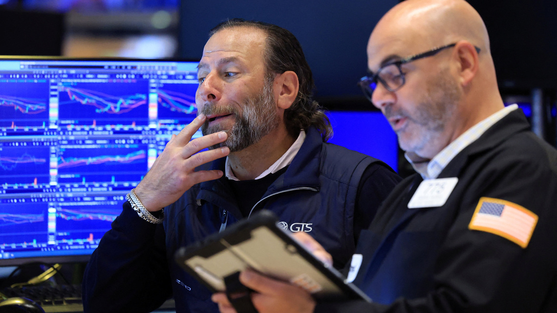 Stocks fall as higher oil prices, Treasury yields weigh