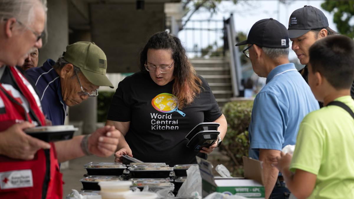 World Central Kitchen volunteer Alyssa Lopez helps with meals at the Golden West College Red Cross shelter in Huntington Beach, Calif., on Sunday, May 24, 2026.  (Mindy Schauer/The Orange County Register/TNS)