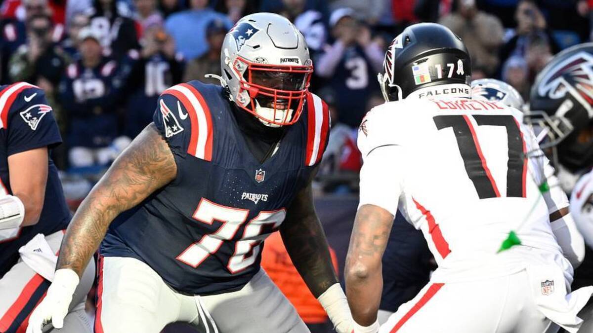  Nov 2, 2025; Foxborough, Massachusetts, USA; New England Patriots offensive tackle Morgan Moses (76) blocks Atlanta Falcons linebacker Arnold Ebiketie (17) during the second half at Gillette Stadium. Mandatory Credit: Eric Canha-Imagn Images | IMAGN IMAGES via Reuters Connect 