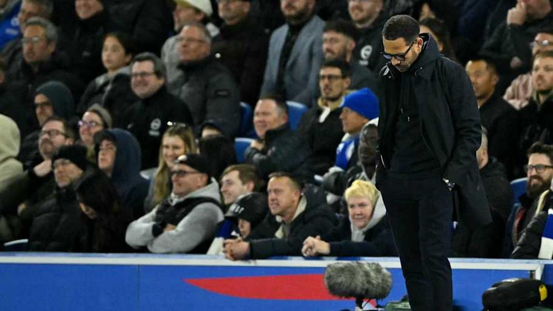  Rosenior looks like a broken man. | Glyn KIRK/AFP/Getty Images 