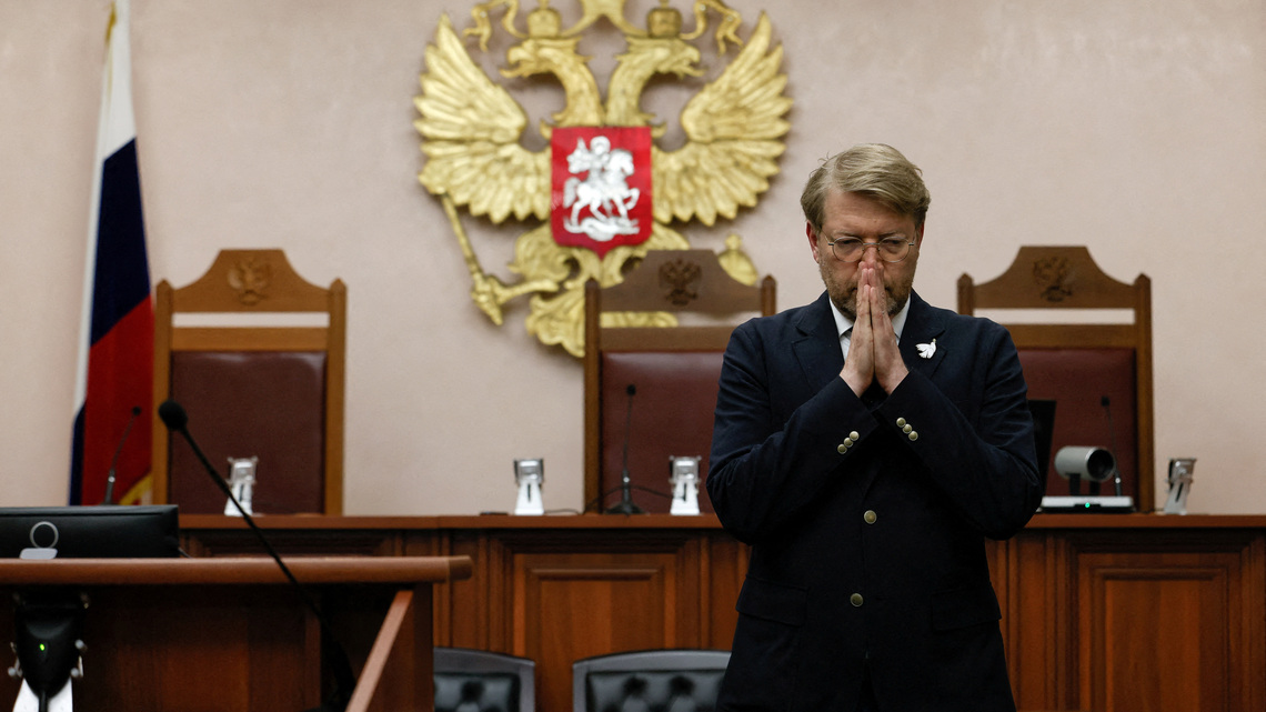 Leader of Russia's sidelined anti-war party says he will not be silenced 