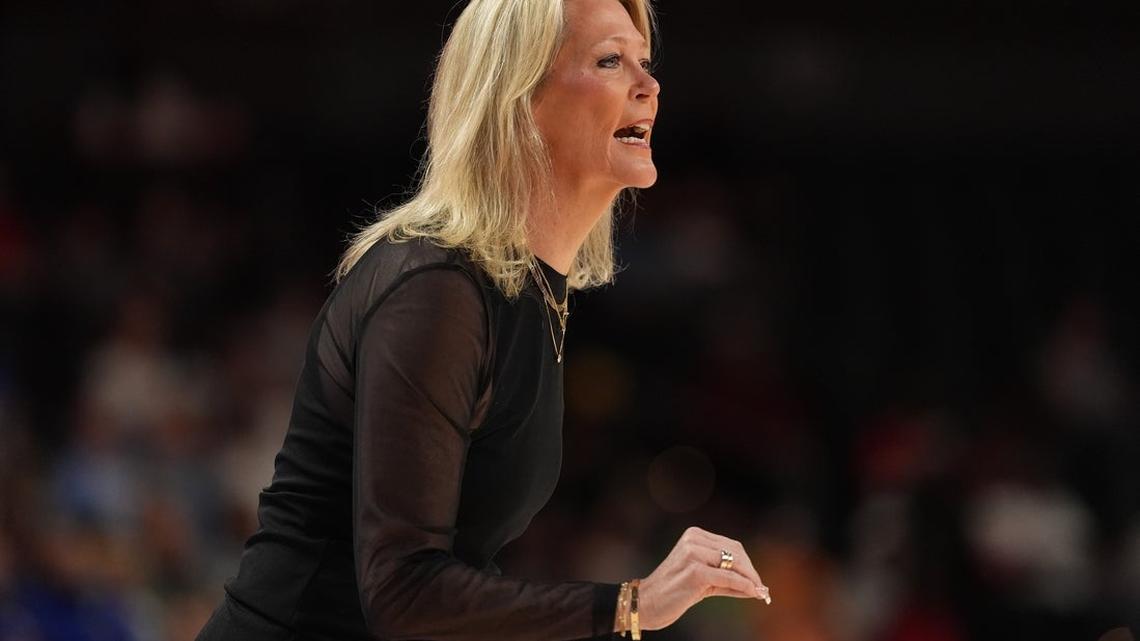 Katie Abrahamson-Henderson out as Georgia coach