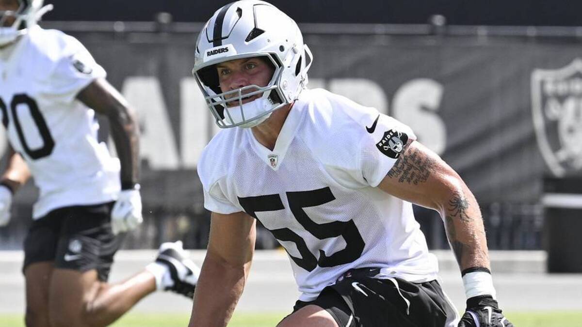  Jun 3, 2026; Henderson, NV, USA; Las Vegas Raiders linebacker Cody Lindenberg (55) runs a drill during organized team activities at Intermountain Health Performance Center. Mandatory Credit: Candice Ward-Imagn Images | Candice Ward-Imagn Images 