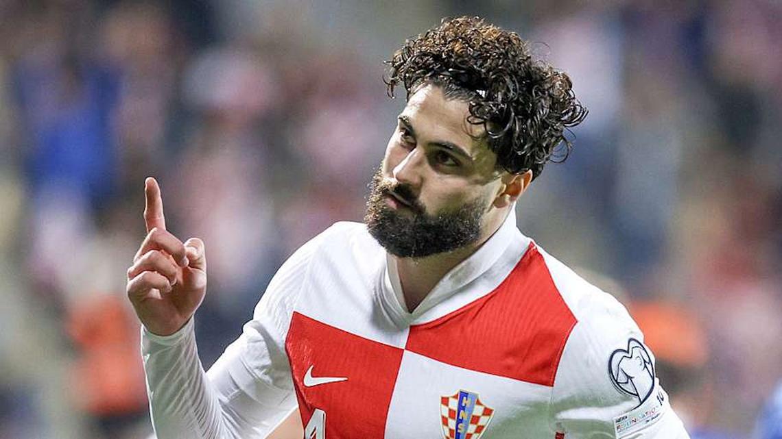  Joško Gvardiol is battling a long-term injury. | Nel Pavletic/Pixsell/MB Media/Getty Images 