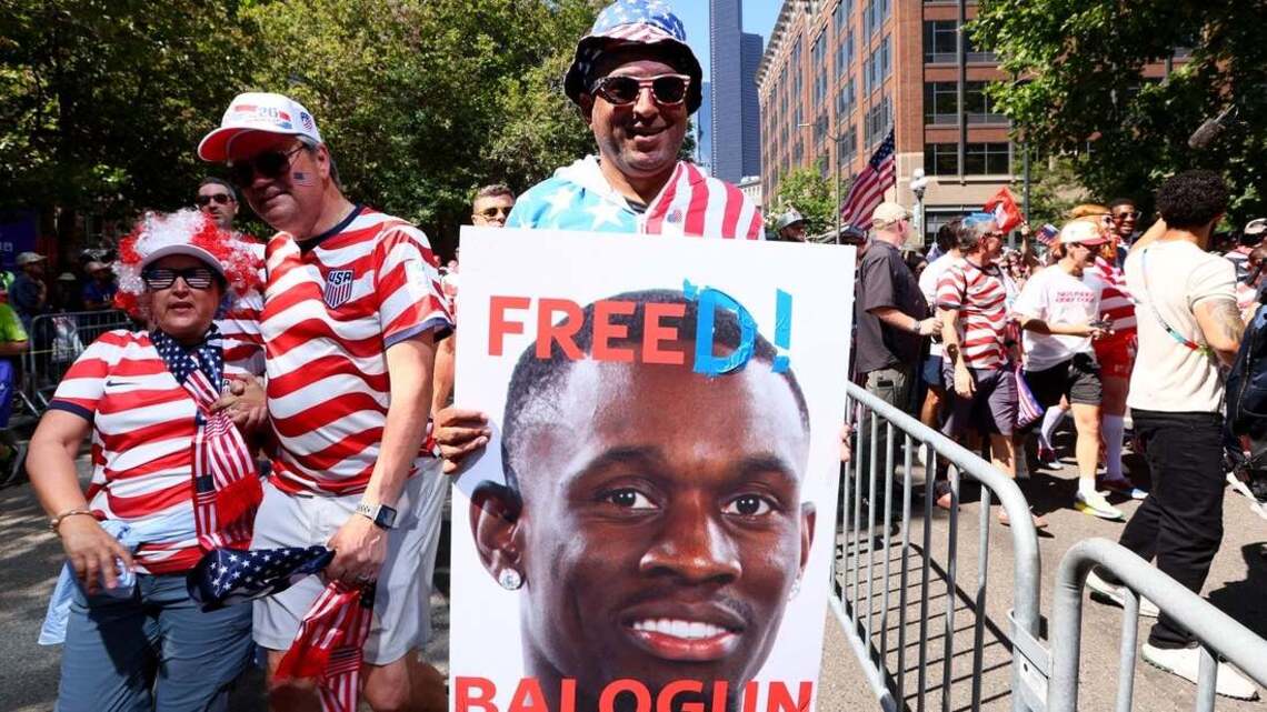 Report: FIFA to amend rule that led to Folarin Balogun red-card overturn 