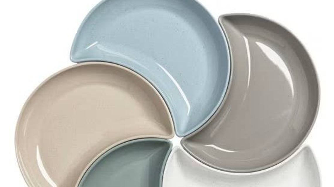 Costco's Pretty Five-Piece Stoneware Serving Set Brings Crescent Curves to Your Table 