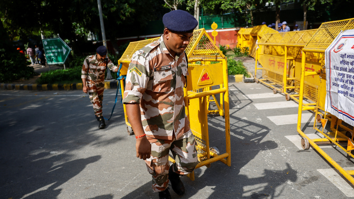 Police break up Indian opposition protest seeking resignation of election chief 