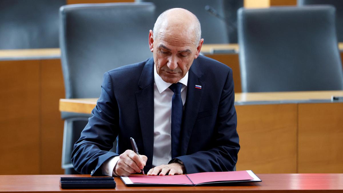 President of the Slovenian Democratic Party (SDS) Janez Jansa is sworn in as the prime minister of Slovenia, in Ljubljana, Slovenia, May 22, 2026. REUTERS/Borut Zivulovic