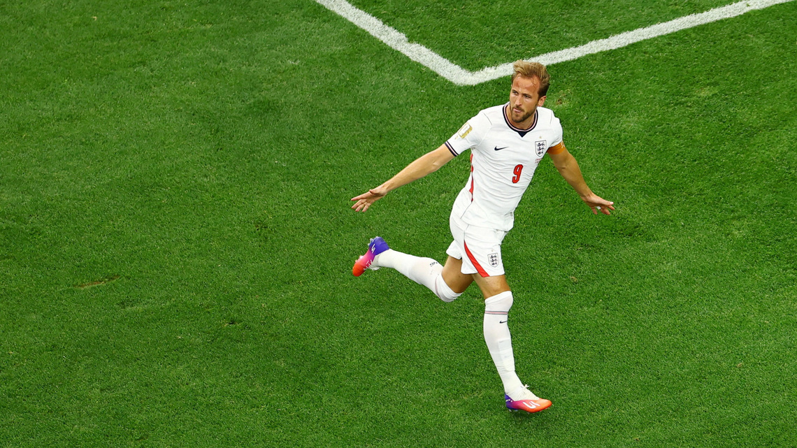 Soccer-Kane says England fans' 'Wonderwall' moment ranks among his best 