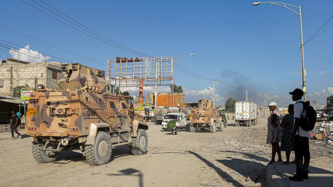 El Salvador says Haiti gangs holding 4 force members hostage, announces new rescue mission 