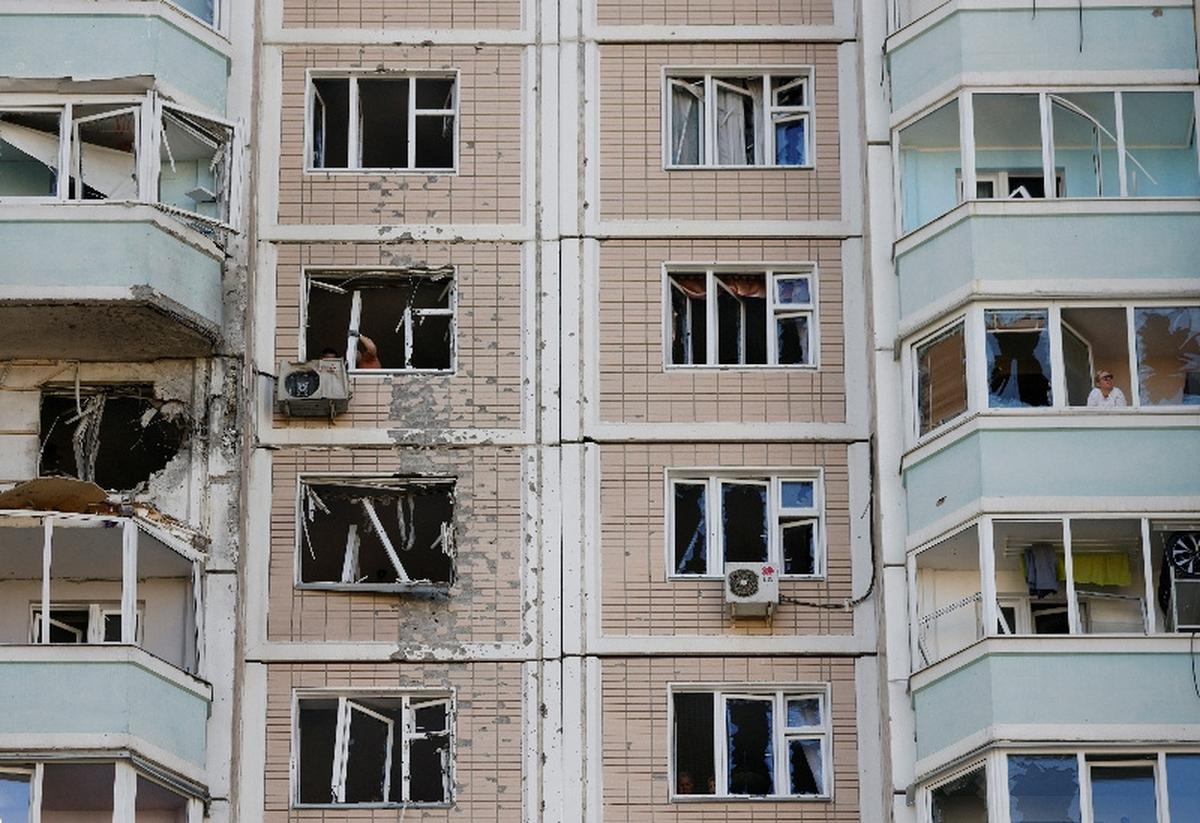 A damaged apartment building following a Ukrainian drone attack in the course of Russia-Ukraine conflict in Krasnogorsk, in the Moscow region, Russia May 17, 2026. REUTERS/Stringer