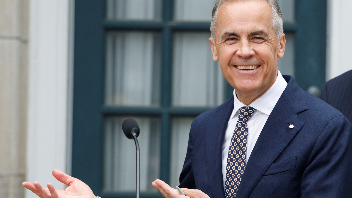 Canada's Prime Minister Mark Carney announces a plan to restore the prime minister's official residence at 24 Sussex Drive in Ottawa, Ontario, Canada, June 26, 2026.  REUTERS/Patrick Doyle