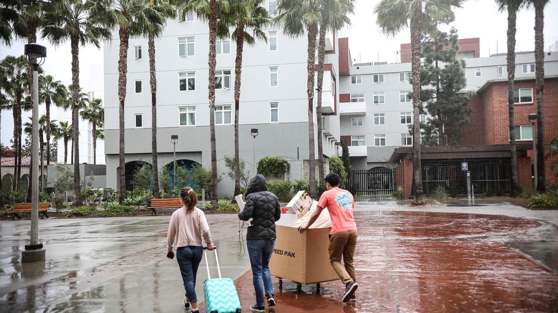 Commentary: UC should go back to considering standardized tests in admissions 