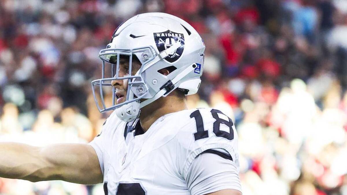  Dec 21, 2025; Houston, Texas, USA; Las Vegas Raiders wide receiver Jack Bech (18) reacts after catching a pass against the Houston Texans during the first quarter at NRG Stadium. Mandatory Credit: Troy Taormina-Imagn Images | Troy Taormina-Imagn Images 