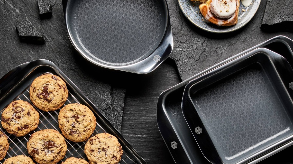 Love Your HexClad Pans? The Brand Just Launched Something New for Your Oven 