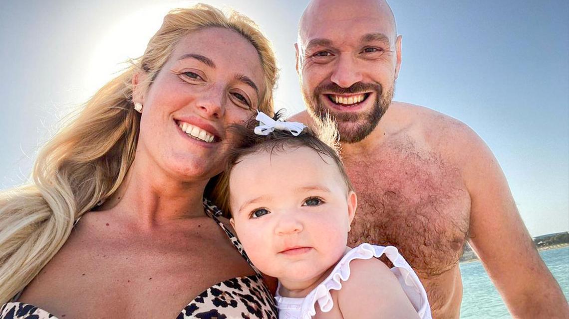 Meet Boxer Tyson Fury's Family: His Wife, 7 Kids, Famous Brother and More 