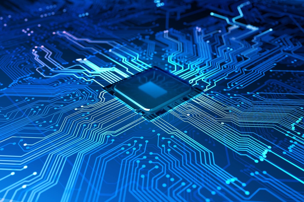  Cantor Fitzgerald raised its AMD price target to $700, calling the chipmaker its top compute pick 