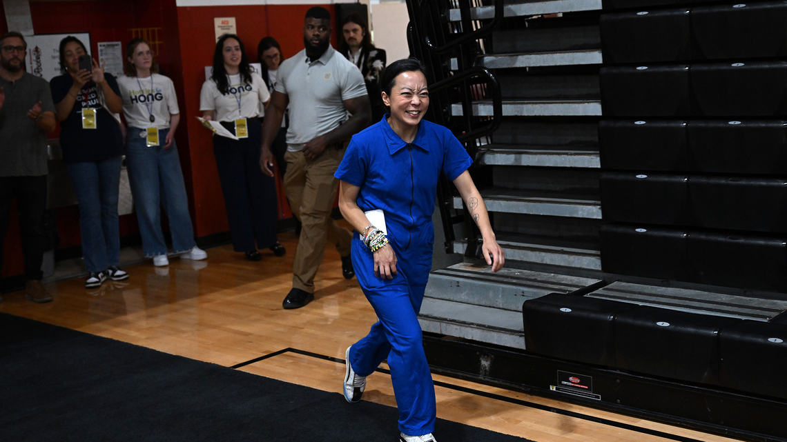 Editorial: Wisconsin's Francesca Hong cancels Thanksgiving and then jumps into her own oven 