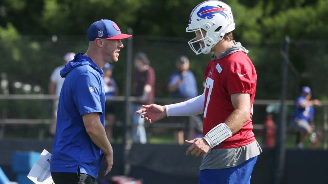 NFL training camps open with rookies reporting for five teams