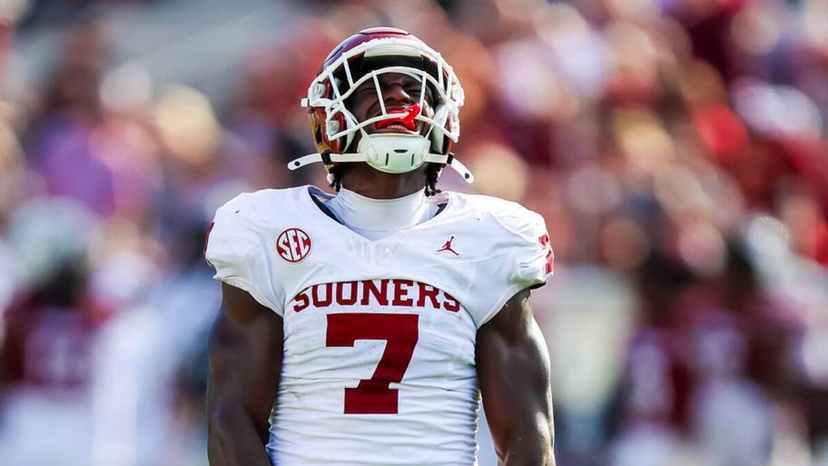  Oct 18, 2025; Columbia, South Carolina, USA; Oklahoma Sooners linebacker Sammy Omosigho (7) celebrates a play against the South Carolina Gamecocks in the second half at Williams-Brice Stadium. Mandatory Credit: Jeff Blake-Imagn Images | Jeff Blake-Imagn Images 