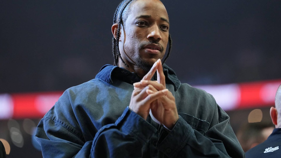 Toronto Raptors Should Sign DeMar DeRozan 