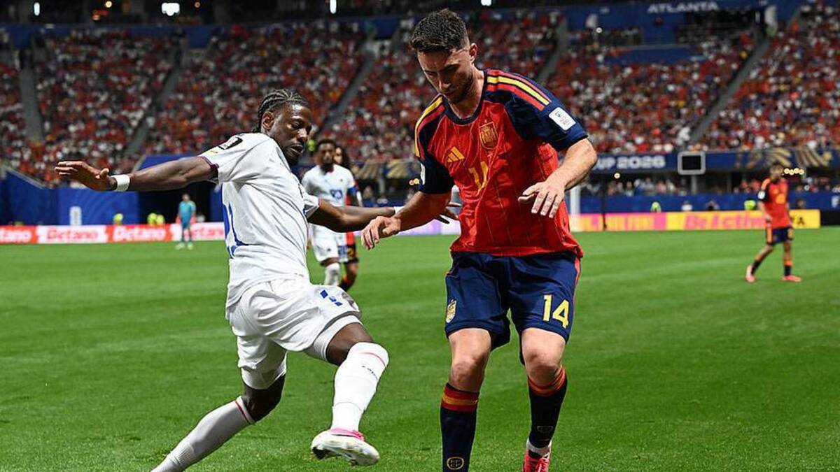  Spain dominated possession in Atlanta. | ROBERTO SCHMIDT / AFP via Getty Images 