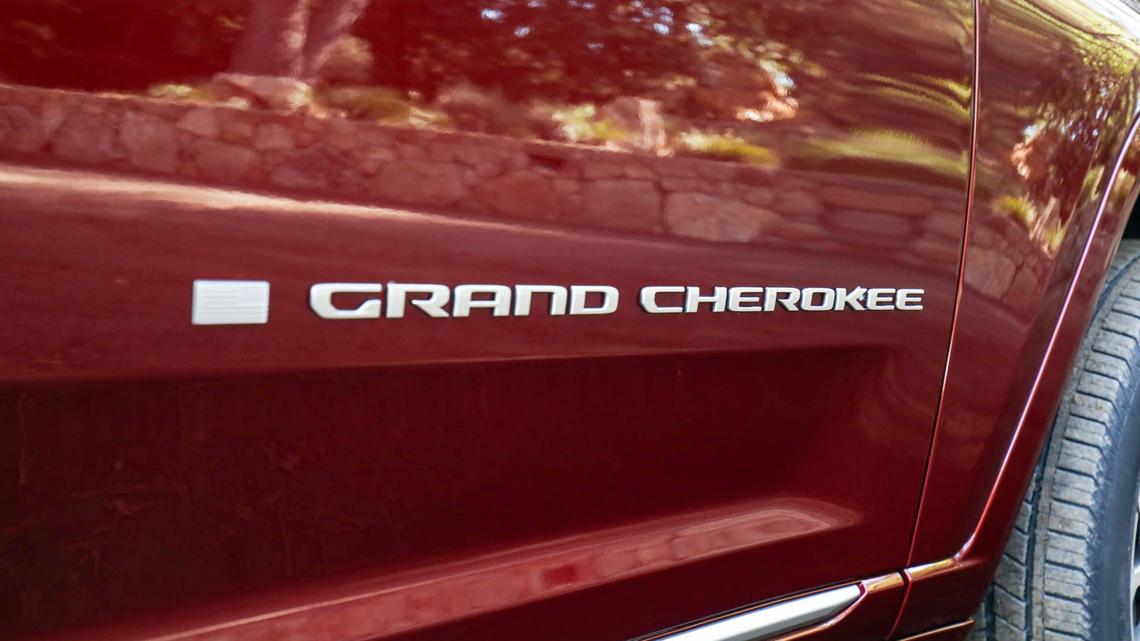 Jeep Recalls 419,000 Grand Cherokees Because Side Airbags May Deploy Too Late 