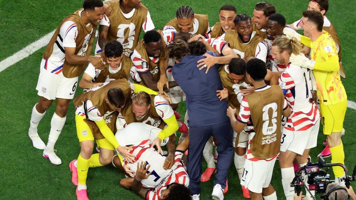 Swanson: U.S. soccer makes stirring first impression, delivers big unifying World Cup win 