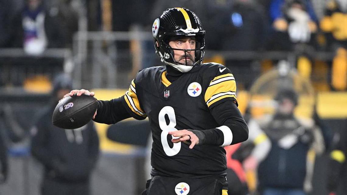 Former Steelers QB Calls Out Aaron Rodgers Critics