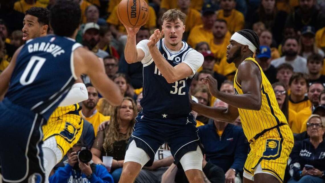 Mavericks awaiting update on star Cooper Flagg (shoulder)