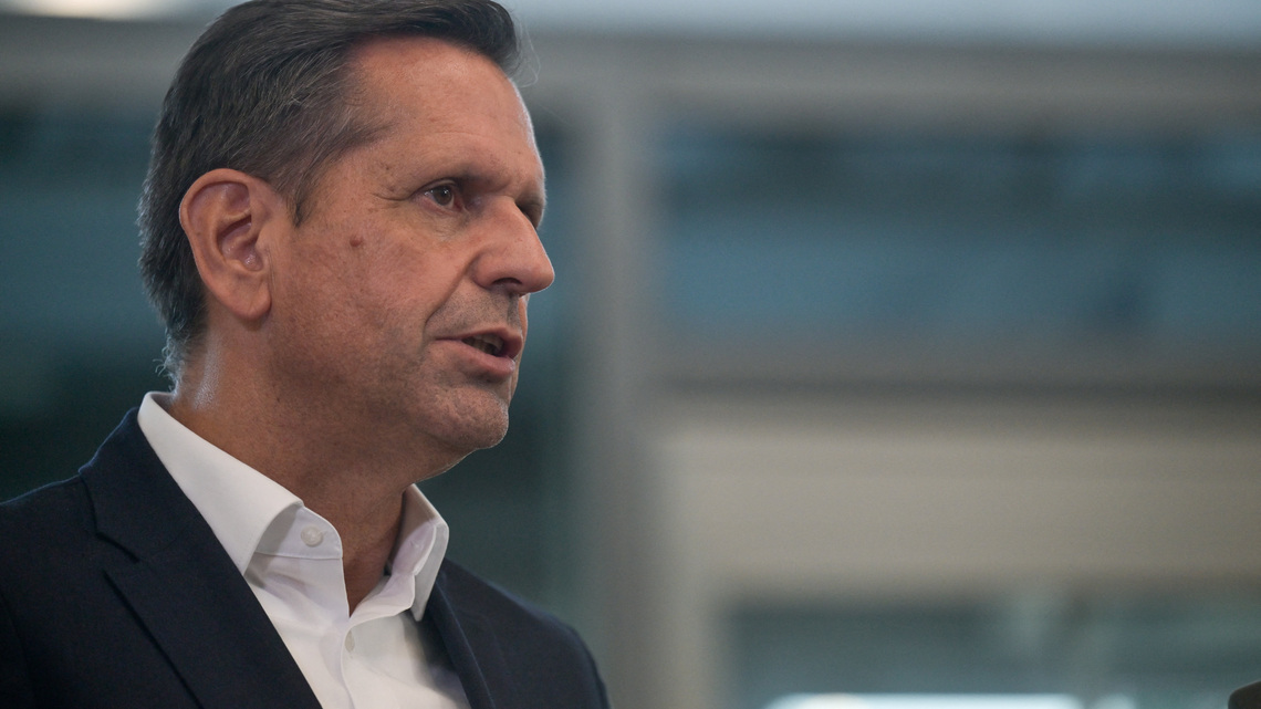 Lower Saxony premier urges agreement on VW restructuring before board meeting 