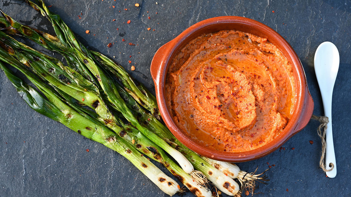 Salvitxada recipe: How to make Catalonia's smoky secret sauce 