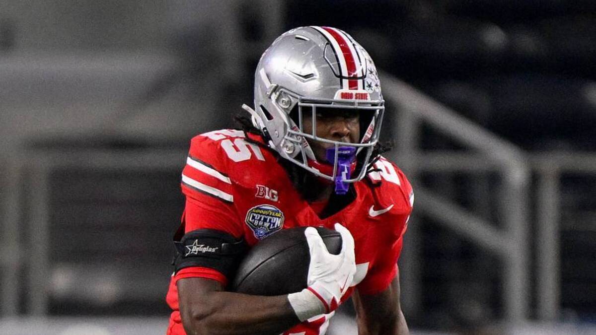  Dec 31, 2025; Arlington, TX, USA; Ohio State Buckeyes running back Bo Jackson (25) runs with the ball during the 2025 Cotton Bowl and quarterfinal game of the College Football Playoff at AT&T Stadium. Mandatory Credit: Jerome Miron-Imagn Images | Jerome Miron-Imagn Images 
