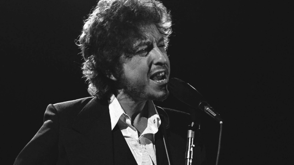 1974 Rock Song, Written by Bob Dylan as a Lullaby, Is Still a Heartfelt Hit 52 Years Later 
