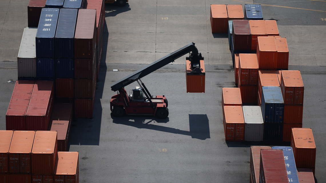 South Korean exports seen rising for 16th month on solid AI chip demand: Reuters poll 