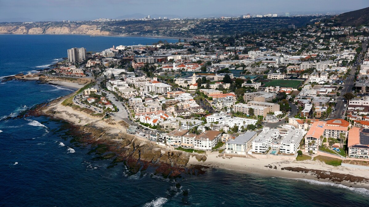 The community of La Jolla, seen here in this aerial photo, is one of the areas of the city with the highest concentration of empty second homes, according to an analysis by the city of San Diego.  (K.C. Alfred / The San Diego Union-Tribune)