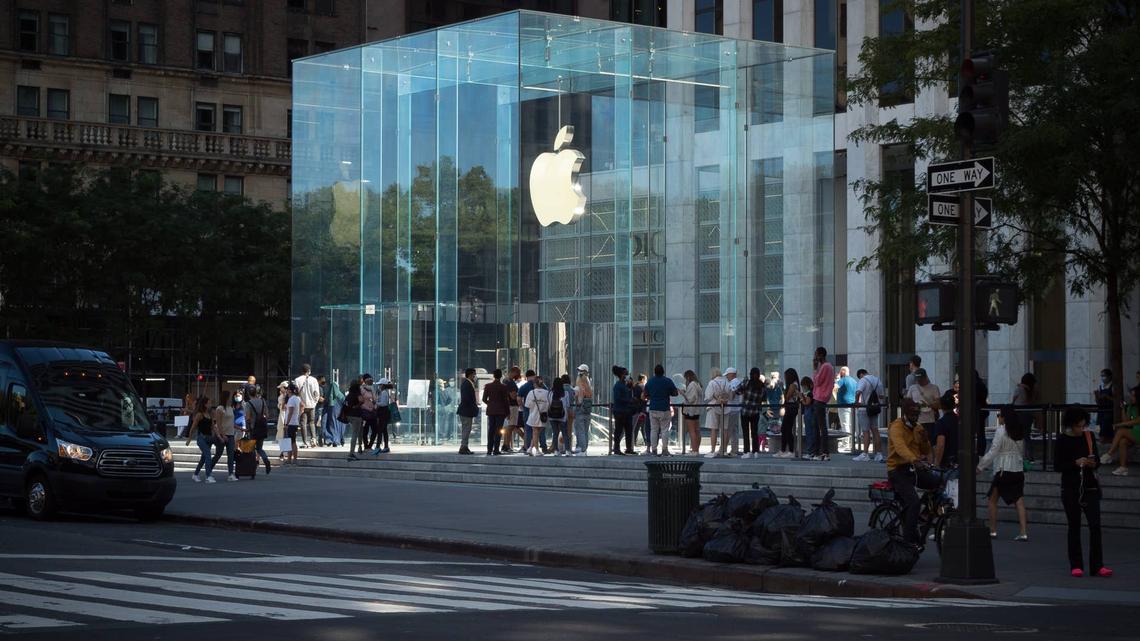 Apple store closure sparks major union backlash amid layoffs 
