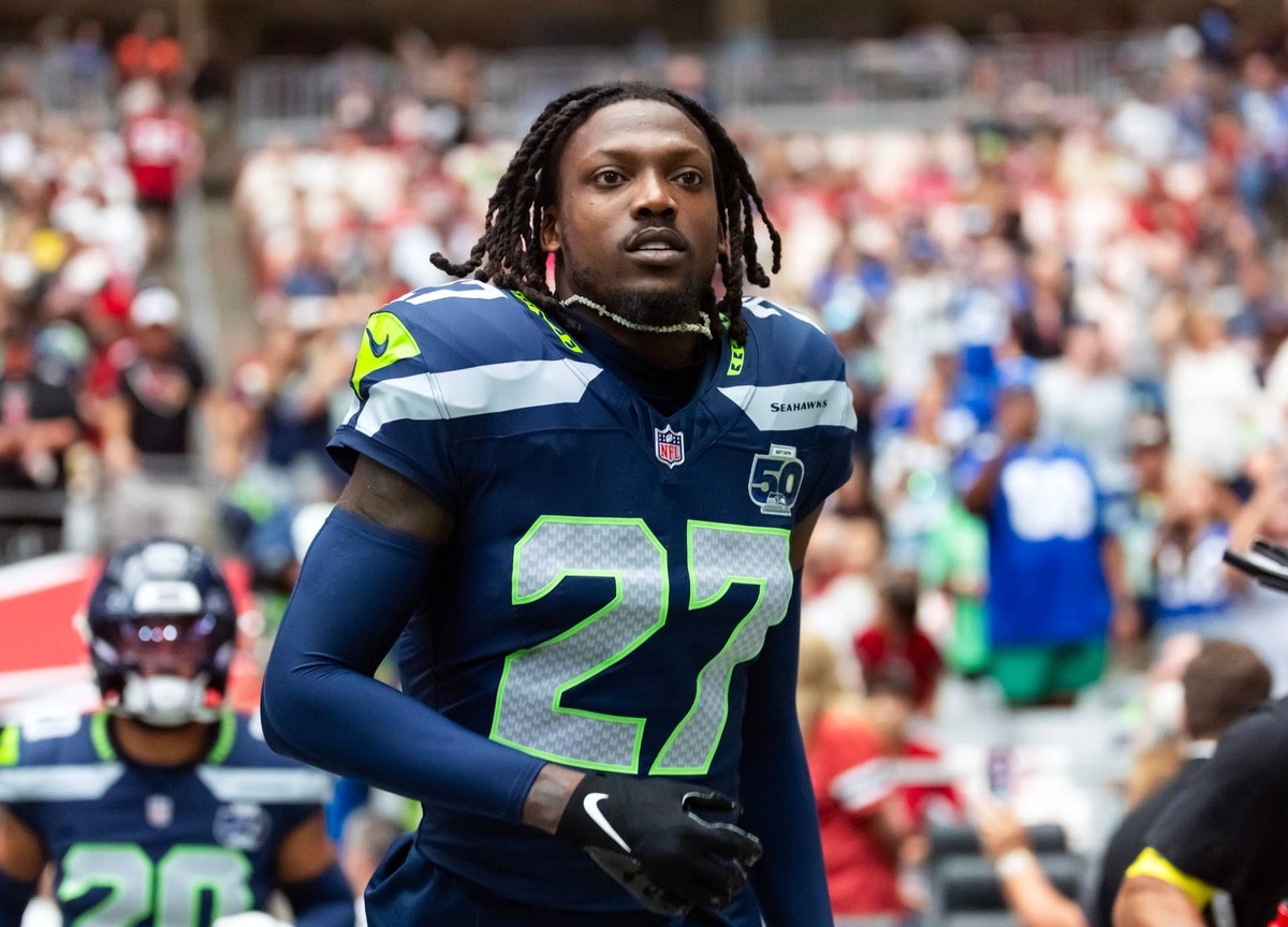  Seattle Seahawks cornerback Riq Woolen (27) against the Arizona Cardinals © Mark J. Rebilas-Imagn Images