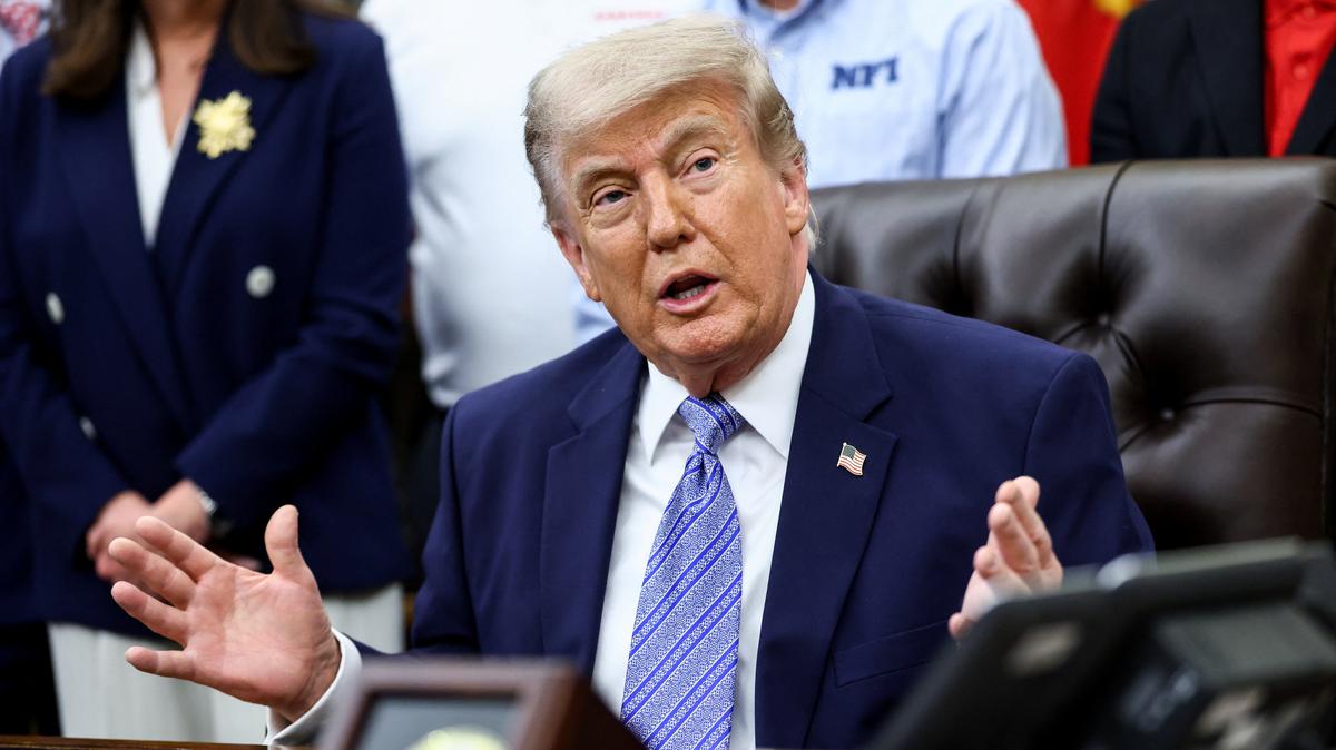 U.S. President Donald Trump speaks in the Oval Office at the White House, in Washington, D.C., U.S., May 21, 2026. REUTERS/Kevin Lamarque