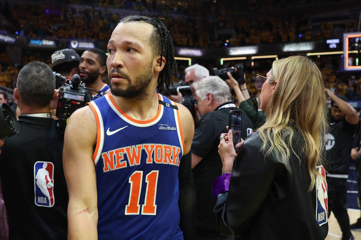  New York Knicks guard Jalen Brunson (11) looks on after a game. © Trevor Ruszkowski-Imagn Images