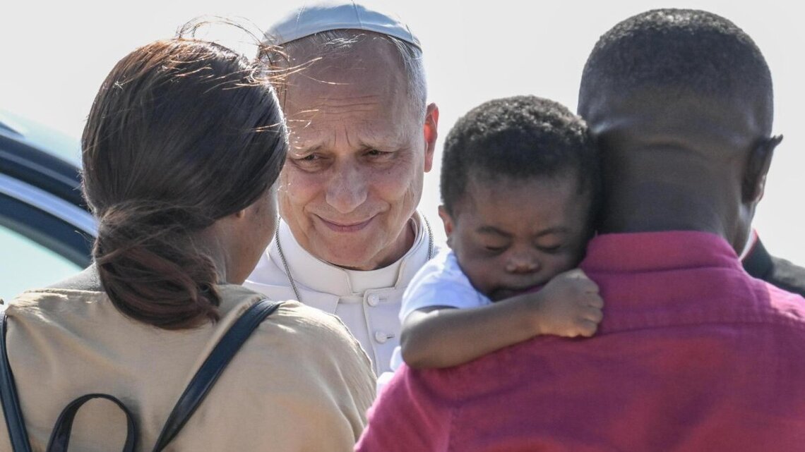 American Pope Leo visits Lampedusa, honors migrants on Fourth of July