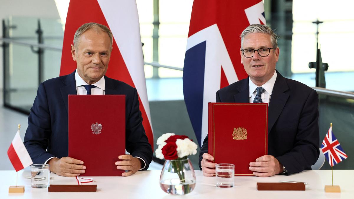Britain's Prime Minister Keir Starmer and Poland's Prime Minister Donald Tusk attend a signing ceremony of a UK-Poland defence and security treaty at the Battle of Britain Bunker in Uxbridge, Britain, May 27, 2026. REUTERS/Jack Taylor/Pool