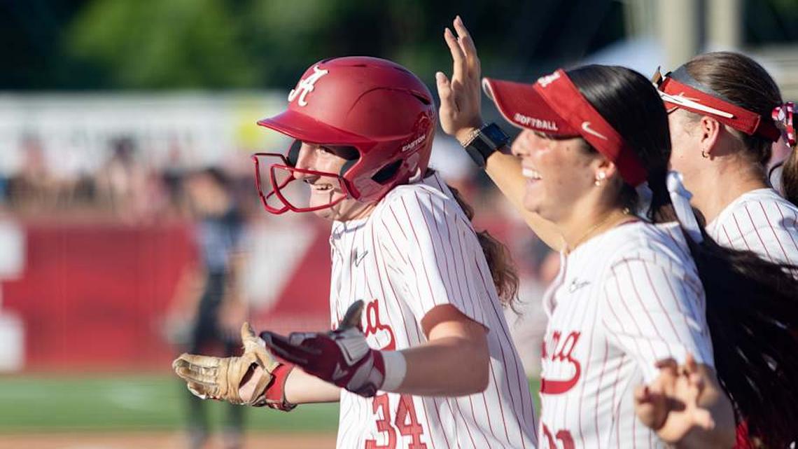 Alabama Softball Earns No. 2 Seed in SEC Tournament, Full Bracket